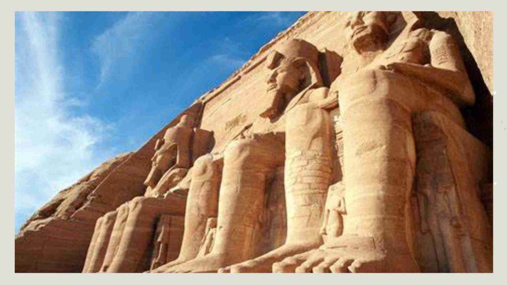 Christian Jacq e a viagem ao tempo de Ramsés II por meio da literatura 3 Christian Jacq Ramses Farao Mais Longinquo do Egito Abu Simbel Piramides Nefertari colecao livro escritor literatura